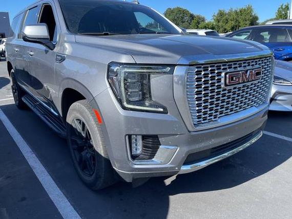 GMC YUKON XL 2021 1GKS2GKT6MR355800 image